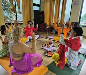 15-tägiger, 150-stündiger Anfängerkurs zur Ausbildung von Meditationslehrern in Rishikesh, Indien - Photo 2