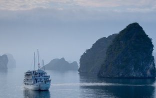 Ha Long Bay Retreats & Trips