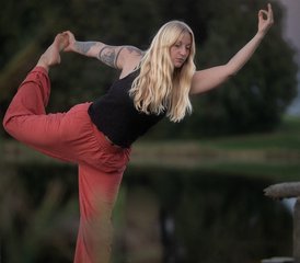 83 Tage Alpine Bliss Yoga Retreat mit Stefanie Hübel Bad Hofgastein, Österreich - Photo 1