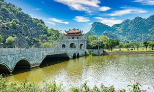Hoa Lu Retreats und Reisen
