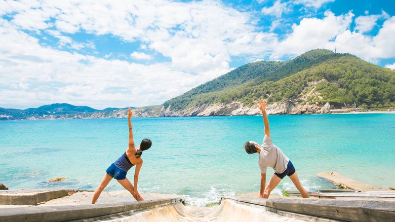 5 días en un precioso retiro privado de yoga con vista al mar en Ibiza 