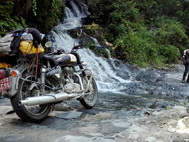 6 Day Everest View Guided Motorcycle Tour in Nepal photo 8