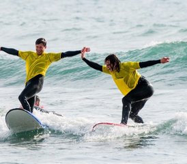 4 días de campamento de surf intermedio y avanzado en Ericeira, Lisboa, Portugal - Photo 5