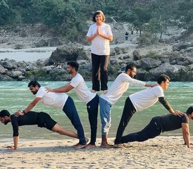 58 Tage 500-Stunden Multi-Stil Yogalehrer Ausbildung in Rishikesh, Indien - Photo 4