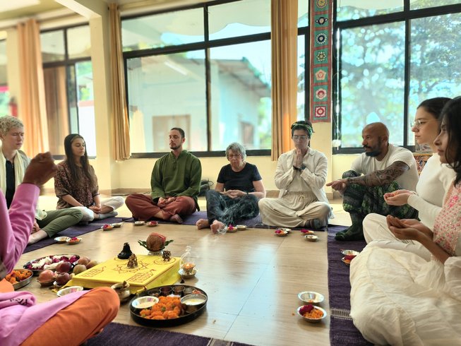 7 Day Spiritual & Meditation Yoga Retreat in Rishikesh ...