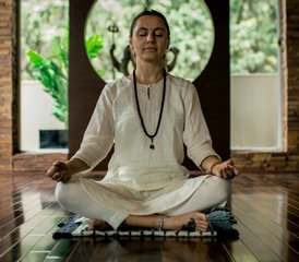 1014 Tage Luxus Ayurveda und Yoga Retreats | Arztgeleitete Heilung und Wellness in Rishikesh, Indien - Photo 1