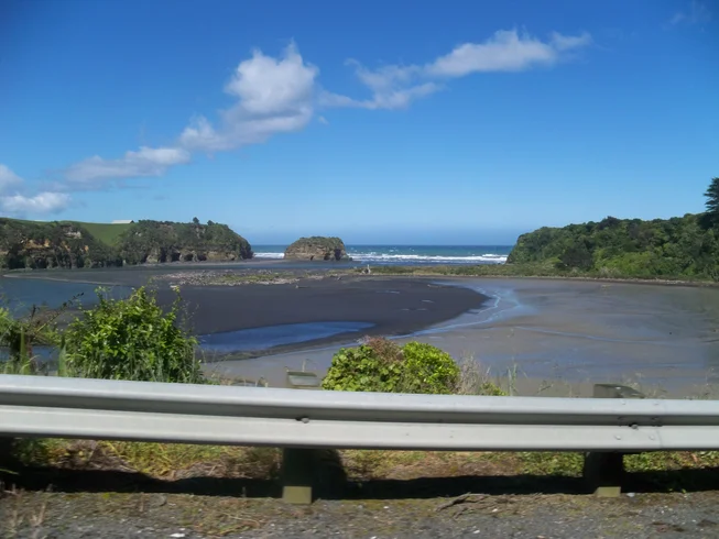 27 Day Fully-Guided Weka Trails Motorcycle Tour South to North New Zealand photo 9
