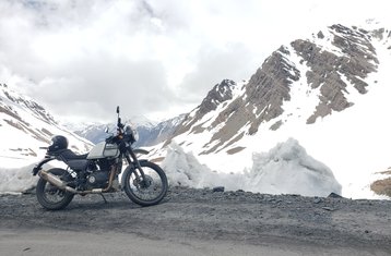 14 Trans Himalaya Motorradexpedition: Geführte Tour in Indien — Fahre auf den Höchsten Straßen der Erde