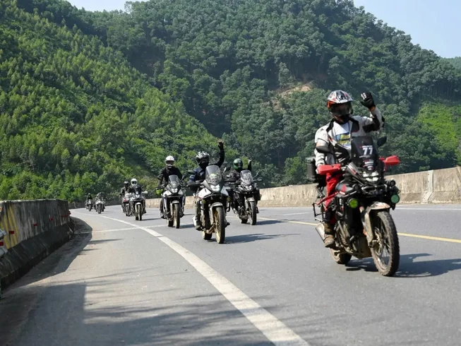 15 Day Ho Chi Minh Trail Guided Motorcycle Tour from Hanoi to Saigon, Vietnam