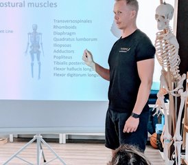 88 días de formación puente de yoga, rehabilitación, fisioterapia y entrenamiento funcional del movimiento en Alicante, España - Photo 1