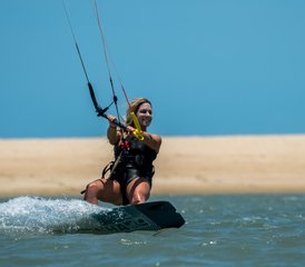 18 días de campamento de kitesurf para todos los niveles con sesiones asistidas de downwinder en Cumbuco, Brasil - Photo 1