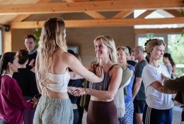 5-daagse AbunDANCE retreat: een wilde samenkomst met yoga en elementaire bliss bij Gjipe Beach, Albanië