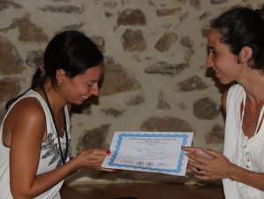 60 Tage 500-Stunden RYS Zertifizierte Yogalehrer Ausbildung in Saint Michel de Chabrillanoux, Ardèche