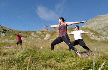 2 días de yoga, trekking y meditación en el Parque Natural Posets-Maladeta, Pirineos, España