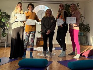 15 jours-200h en formation de professeur de yoga en Algarve, Portugal