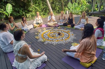 55 Jour 500-heure Formation de Professeur de Kundalini Yoga de Niveau Maître à Ubud, Bali, Indonésie