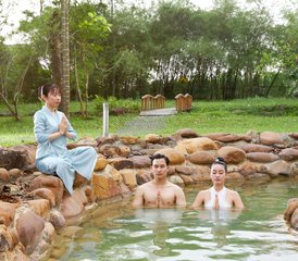 5 Tage Detox Yourself Retreat in Alba Wellness Valley in Hue, Vietnam - Photo 3