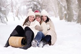 Frauen Schnee Retreats und Reisen