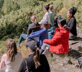 113 Tage Roots of Renewal Yoga Retreat in Wallis, Schweiz - Photo 1