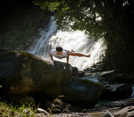 4 Tage Summer Vinyasa Flow Yoga Retreat mit Hie Kim in Kaprun, Salzburger Land, Österreich - Photo 2