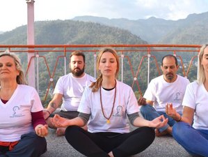 7 jours en retraite de kundalini yoga et méditation à Rishikesh, Inde