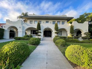 7 Day Yoga Retreat in Los Angeles, USA