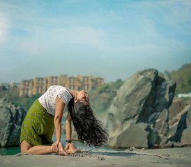 7 Day 7-Hour Online Ashtanga Vinyasa Flow Cohort: Strength, Flexibility and Inner Control - Photo 4