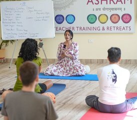 28-Daagse 300-urige Gevorderde Kundalini Tantra Yoga Docentenopleiding in Rishikesh, India - Photo 3