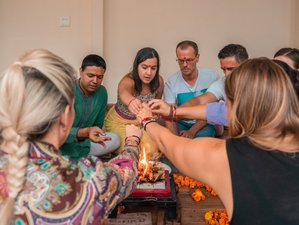 24 Tage 200-Stunden Multi Style Yogalehrer Ausbildung in Rishikesh