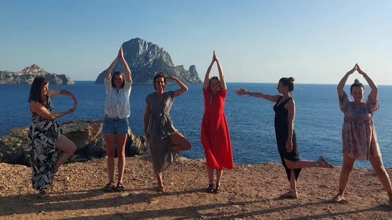 7 Tage Zurück in Deine Leichtigkeit Yoga Retreat mit Herz Bibiza auf Ibiza, Spanien