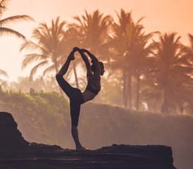 1021 Tage 200-Stunden Mehrstil Yogalehrer Ausbildung im Schönen Paradies von Bali, Indonesien - Photo 1