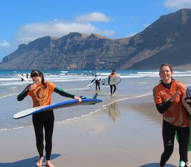 8-Daagse Gezonde Surfkamp Voor Beginners in Lanzarote, Canarische Eilanden, Spanje - Photo 3