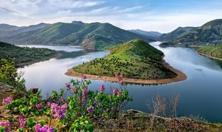 Russe Retreats und Reisen