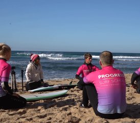 8 jours en stage de surf, sommeil et alimentation à Casais de São Lourenço, Lisbonne, Portugal - Photo 4