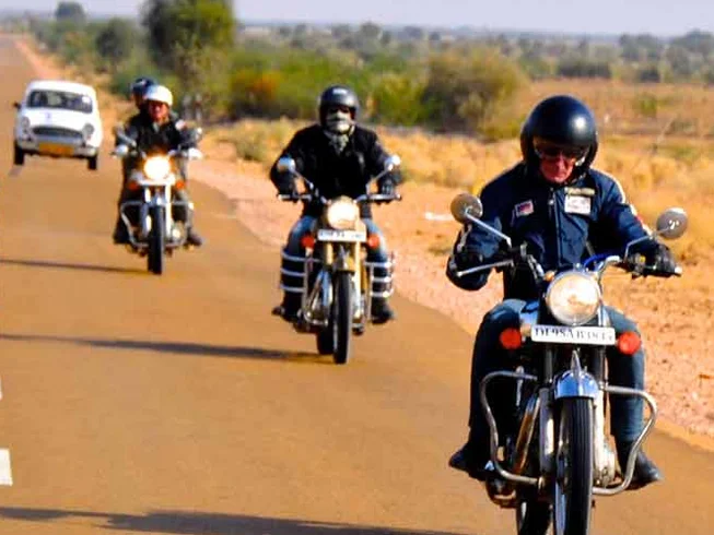16 Day Guided Adventurous Motorbike Tour in Rajasthan, India