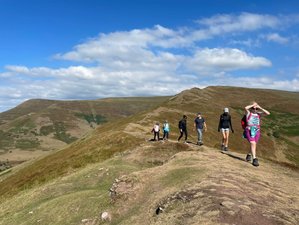 5 Day Mid-Week Hiking and Yoga Retreat in Brecon Beacons, United Kingdom