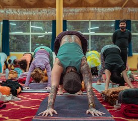 759 días de profesorado de yoga tradicional Kundalini Tantra de 500 horas en Rishikesh, India - Photo 1