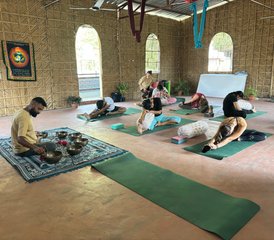 8 Tage 50-Stunden Yin Yoga und Klangheilung Yogalehrer Ausbildung in Rishikesh, Indien - Photo 2