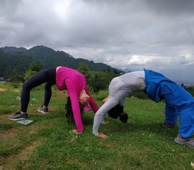 75 jours en stage de yoga, méditation et randonnée en nature avec massage ayurvédique - Photo 1