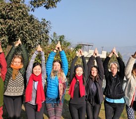 1110 días de retiro de yoga para la gestión del estrés en el Himalaya en Katmandú, Bagmati Pradesh, Nepal - Photo 1