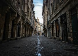 Dijon Retreats und Reisen