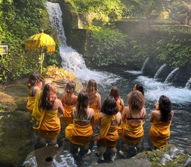 8 jours à Bali pour réharmoniser ton féminin : soins, rituels et cercles de lune - Photo 2