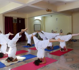 14 días de formación de 100 horas de ayurveda y terapia de yoga en Rishikesh, Uttarakhand, India - Photo 3