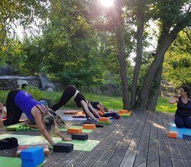 75 jours en stage de yoga vinyasa et randonnées à Alzon, Cévennes, France - Photo 1
