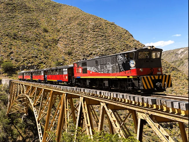 4 Day North - West Culture Revival Guided Motorcycle Tour in Ecuador photo 10