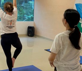 5 días de retiro de yoga suave y pranayama para aliviar el estrés y sanar emocionalmente en Rishikesh, India - Photo 4