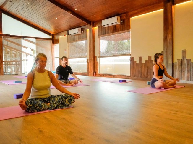 Yoga deck meditation - Picture of Horizon Hotel & Yoga Center