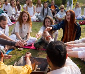 28 Tage 300-Stunden Fortgeschrittene Ashtanga Vinyasa und Hatha Yogalehrer Ausbildung in Rishikesh, Indien - Photo 5
