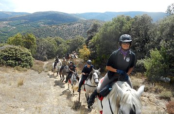 7-Daagse adembenemende Castles of Gredos Mountains paardrijtour in Spanje