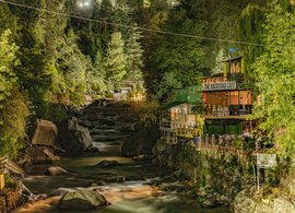 Naggar Retreats und Reisen